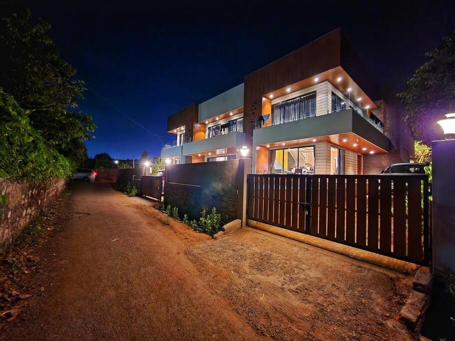 Aquavista - B By Stayscape Villas Lonavala Exterior foto
